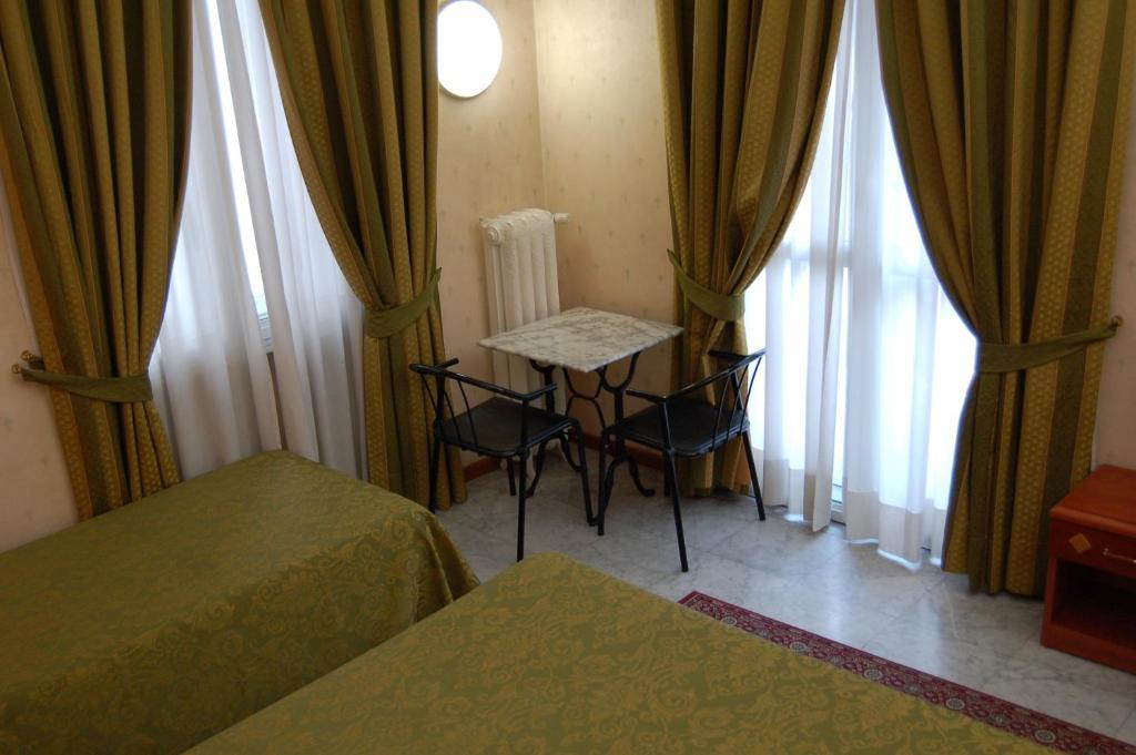 Hotel Chelsea Torino Oda fotoğraf